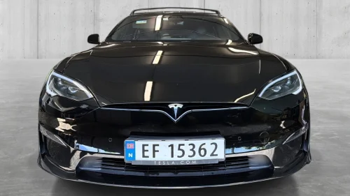 TESLA Model S Plaid