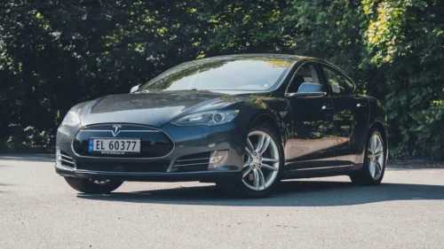 TESLA MOTORS Model S 85