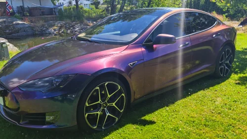 TESLA MOTORS Model S 85D
