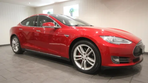 TESLA MOTORS Model S PERFORMANCE P85D DEFEKT HOVED-BATTERI EXPORT POSSIBLE