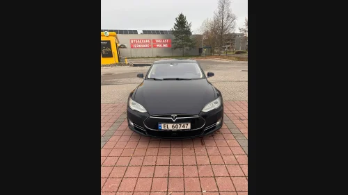 TESLA MOTORS Model S 85D