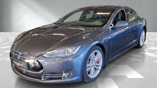 TESLA MOTORS Model S P85 4x4