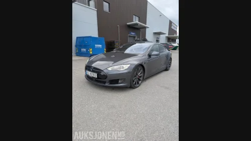 TESLA MOTORS Model S P85D Performance 4WD