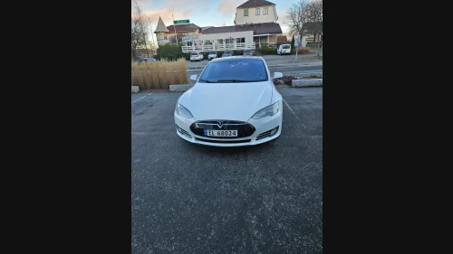 TESLA MOTORS Model S 85d Performance