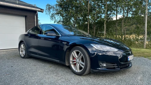 TESLA MOTORS Model S Modell S P85D INSANE+ 700HK GRATIS LADING