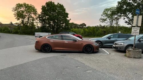 TESLA MOTORS Model S P85D Performance GRATIS LADING