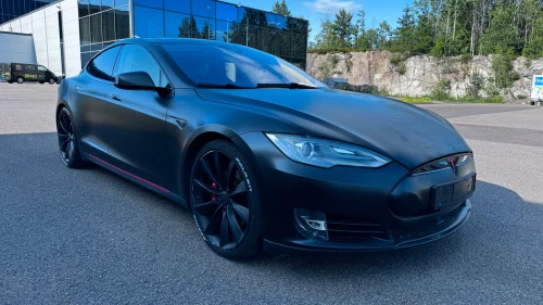 TESLA MOTORS Model S P85D Performance/GRATIS LADING