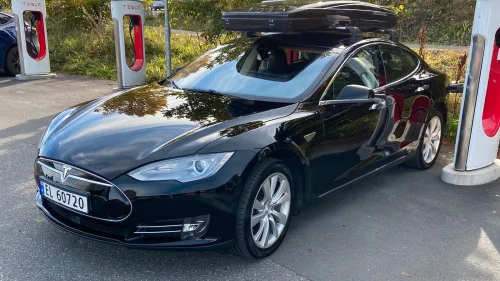 TESLA MOTORS Model S 85 D (90 D)