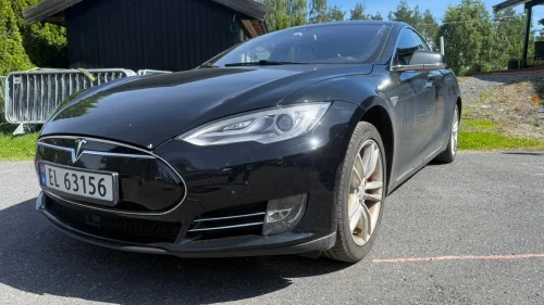 TESLA MOTORS Model S RESERVERT P85D Performance