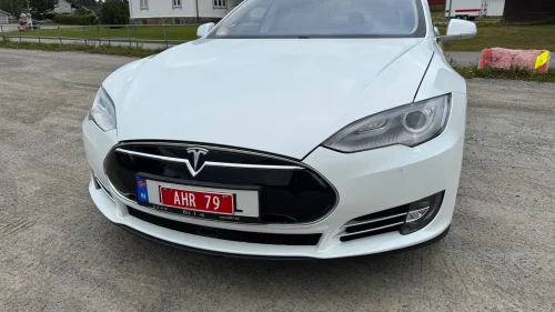 TESLA MOTORS Model S 85D