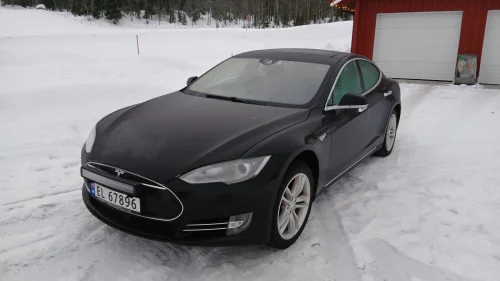 TESLA MOTORS Model S 85D