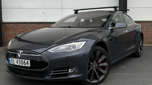 TESLA MOTORS Model S MODEL S P85D // CCS // Rep.objekt // Pano // Skinn // L
