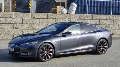 TESLA MOTORS Model S MODEL S P85D Performance+ / GRATIS lading