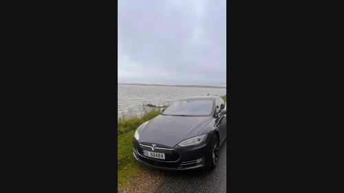 TESLA MOTORS Model S P85D Performance
