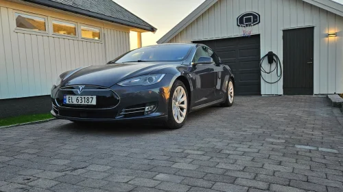 TESLA MOTORS Model S S 85D Gratis superlading!Tech pakke