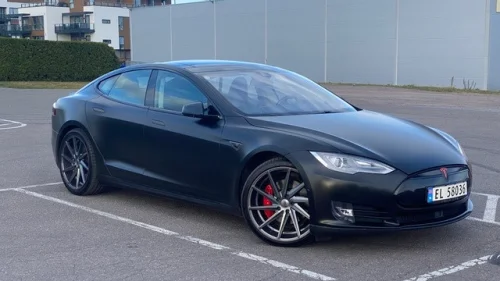 TESLA MOTORS Model S P85D Insane+, Matt Svart, Fri Superlading