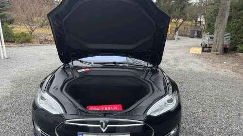 TESLA MOTORS Model S 85D