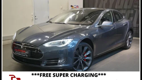 TESLA MOTORS Model S P85D-700HK PERFORMANCE-FREE SUPER CHARGING-INSANE++++