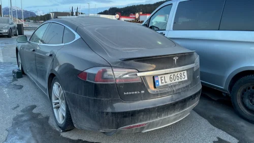 TESLA MOTORS Model S 85D