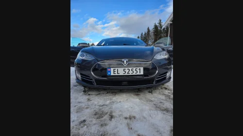 TESLA MOTORS Model S P85D Performance