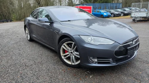 TESLA MOTORS Model S P85D Free supercharger, ccs