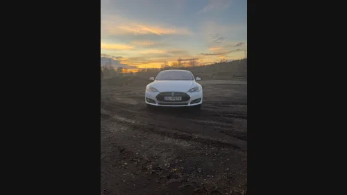 TESLA MOTORS Model S 60