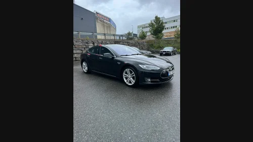 TESLA MOTORS Model S 70D