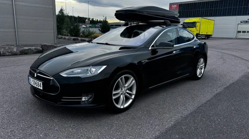 TESLA MOTORS Model S 70D