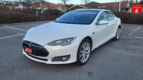 TESLA MOTORS MODEL S MODEL S 85P Ikke gratis superlading