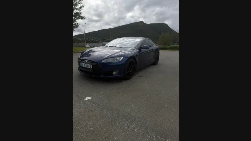 TESLA MOTORS Model S 70D