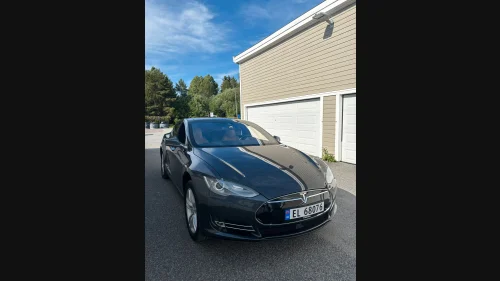 TESLA MOTORS Model S 70D