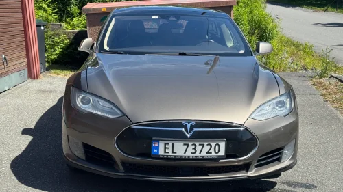 TESLA MOTORS Model S 70D