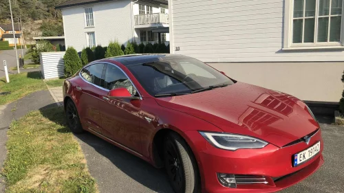 TESLA MOTORS Model S 75D