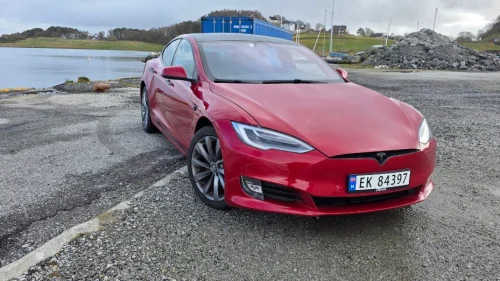 TESLA Model S 75D 4WD