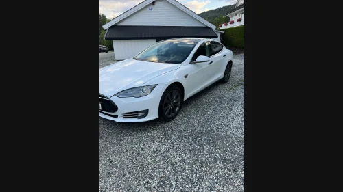 TESLA MOTORS MODEL S 85