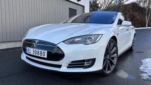 TESLA MOTORS MODEL S P85D Performance//EU OK Okt27//GRATIS SUPERLADING