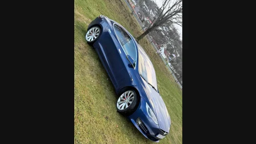 TESLA Model S Raven Performance