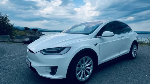 TESLA Model X 75D 4WD 6-s