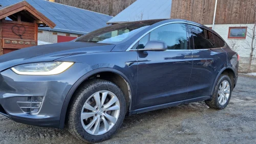 TESLA Model X 75D 4WD 7-s