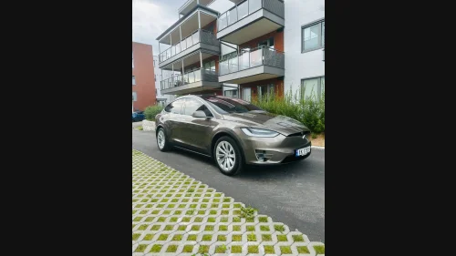TESLA MOTORS Model X Gratis Supercharging for livet