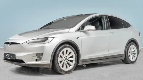 TESLA Model X 4X4 / Outlet / 417KM / Rimelig /