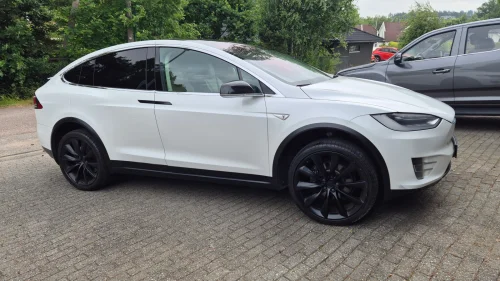 TESLA MOTORS Model X 90D ,Gratis lading,nye luftdempere,byttet elmororer