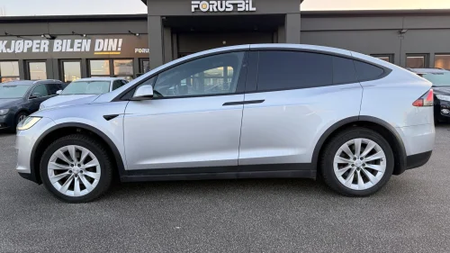 TESLA MOTORS Model X 75D 4WD 525HK/7Seter/Autopilot/Krok/Luftfjæring/Lav km!