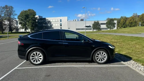 TESLA Model X 75D 4WD 6-s