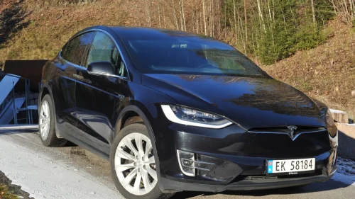 TESLA Model X 75D 4WD 6-s