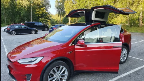 TESLA Model X 75D 4WD 7-s