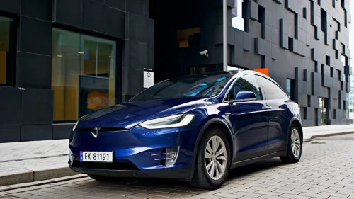 TESLA Model X 75D / AWD  / Hengerfeste / Premium Connectivity +++