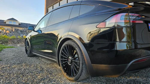 TESLA Model X SeKm! 75D/4WD/SKINN/Carbon/22"/AP2.5/MCU2/Svart tak/CCS