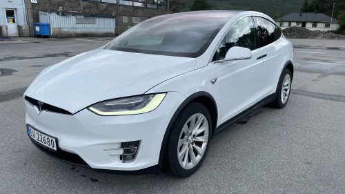 TESLA Model X 75D 4WD 7-s