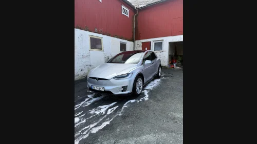 TESLA Model X 75D 4WD 7-s